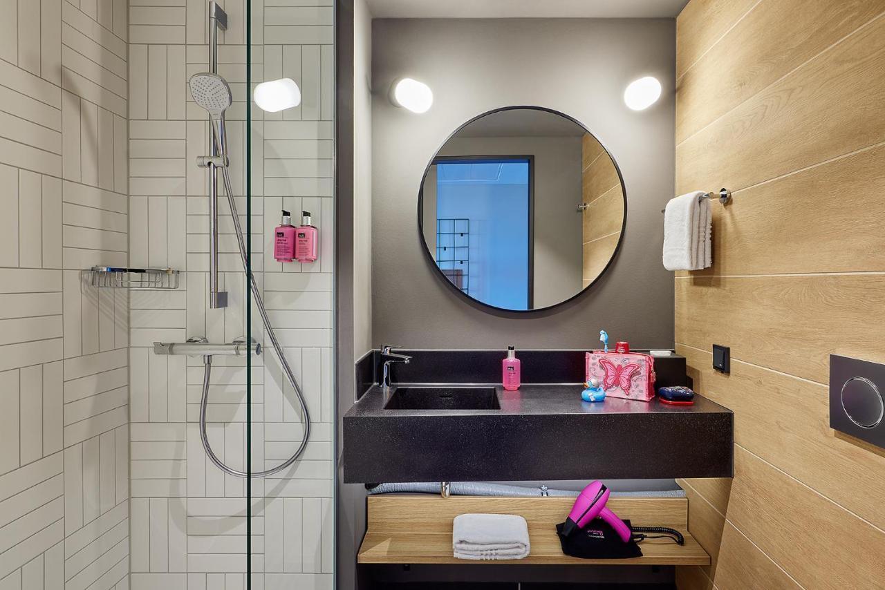 Moxy Cologne Muelheim Hotell Eksteriør bilde